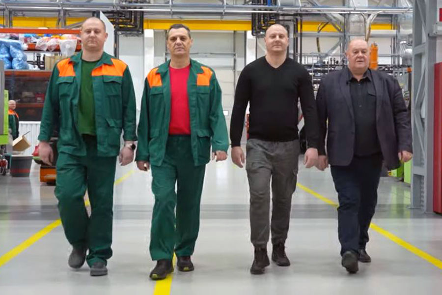 Производство игрушек глазами семьи Павловых из Кобрина: как предприятие «Полесье» стало их общим делом