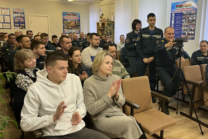 В Кобринском РОЧС на заслуженный отдых торжественно провели Валентина Михайловича Матейко — спасатель отдал службе более 30 лет