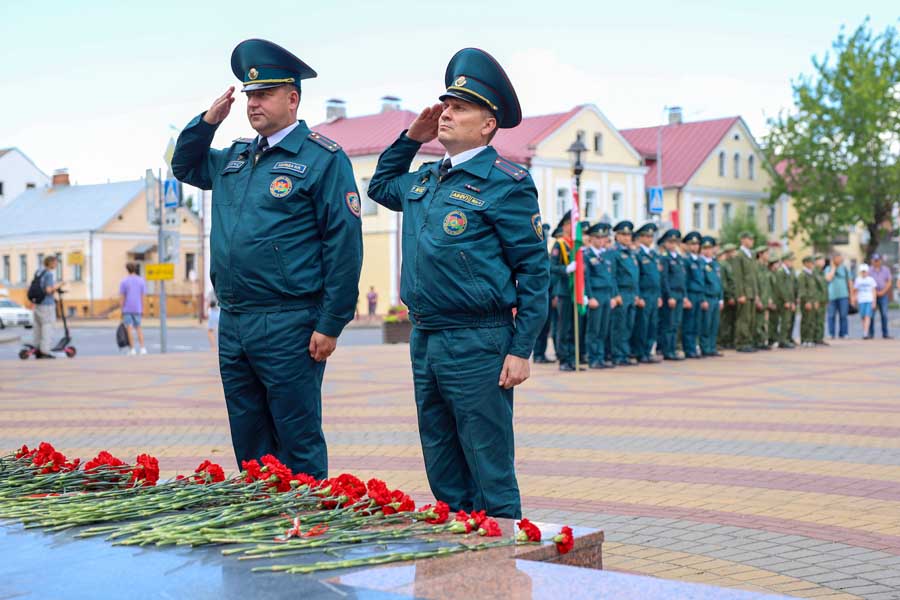 Кобрин с размахом отметил День пожарной службы Беларуси. Фоторепортаж