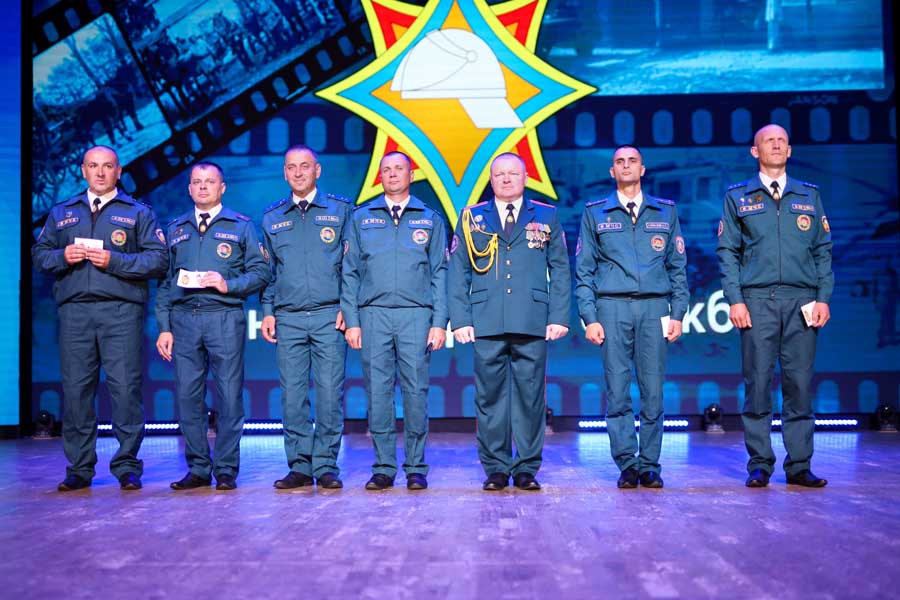 Кобрин с размахом отметил День пожарной службы Беларуси. Фоторепортаж