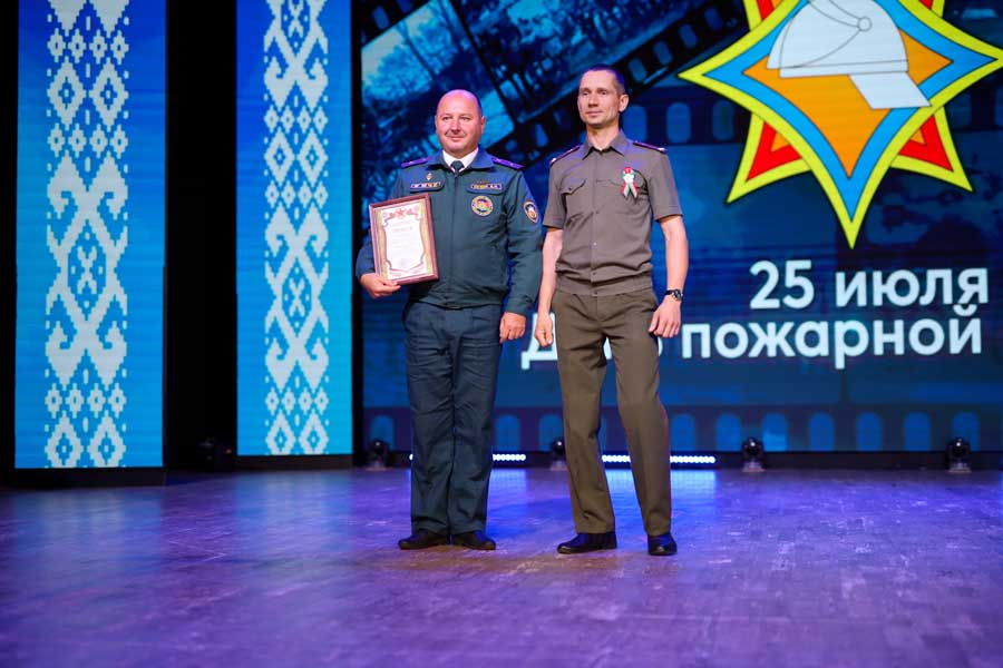 Кобрин с размахом отметил День пожарной службы Беларуси. Фоторепортаж