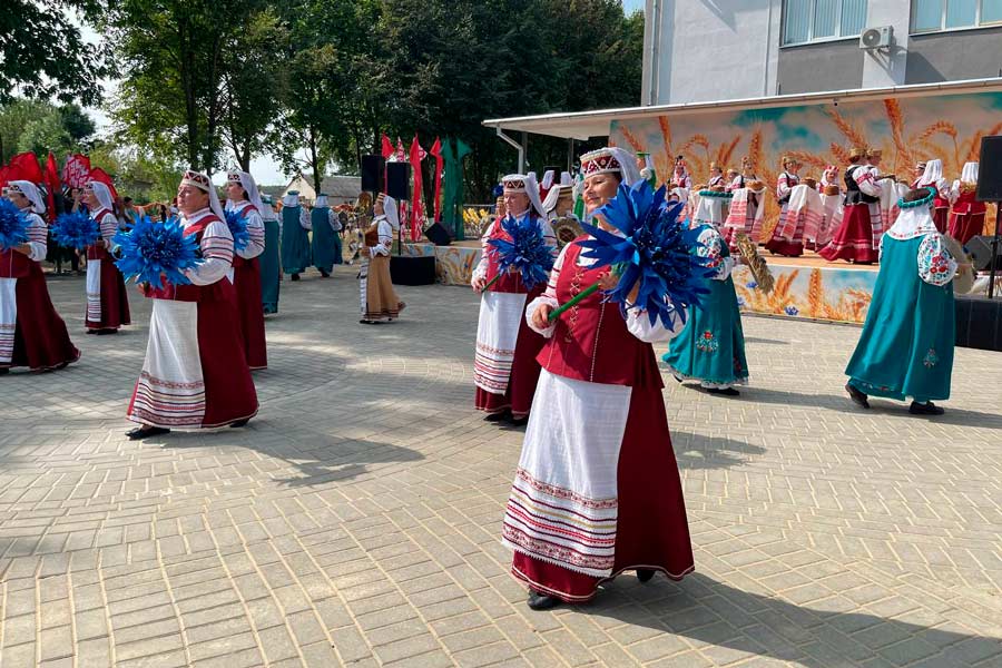 Кобринские районные «Дажынкi-2024» принимает аг. Батчи – праздник с ароматом хлеба