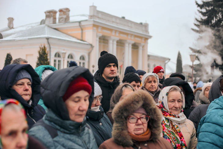 Православные кобринчане отметили Крещение Господне: фоторепортаж из кафедрального собора Александра Невского