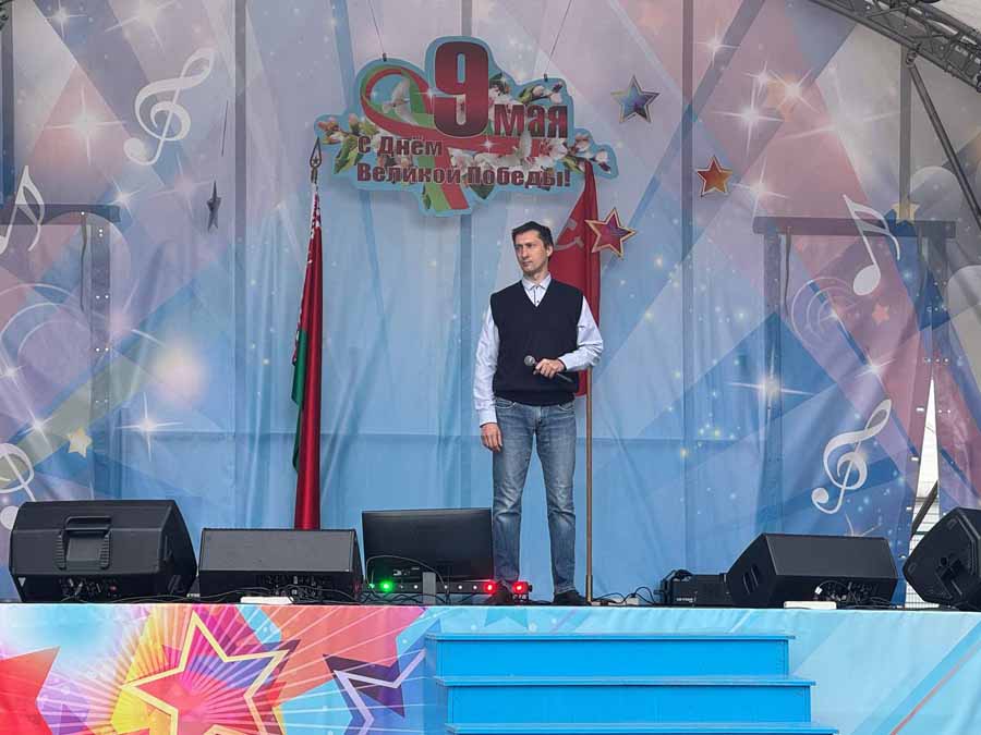 Кобрин отмечает 80-летие Победы. Фоторепортаж