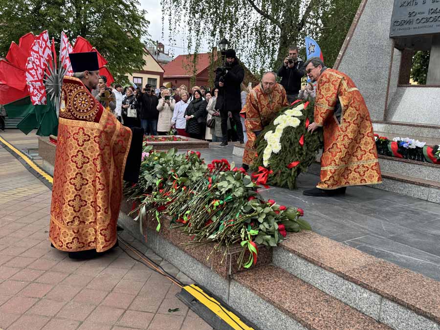 Кобрин отмечает 80-летие Победы. Фоторепортаж