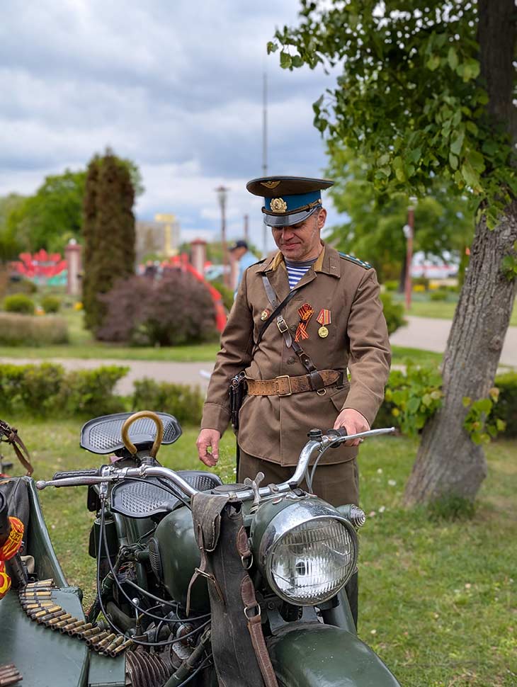 Кобрин отмечает 80-летие Победы. Фоторепортаж