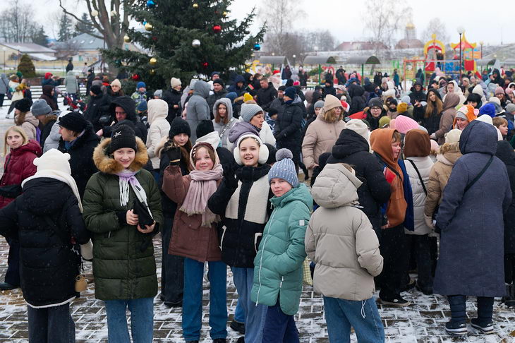 Ледовое шоу и семейный «Крещенский забег» – пролог к открытию фестиваля «Берестейские сани 2025» в Кобрине