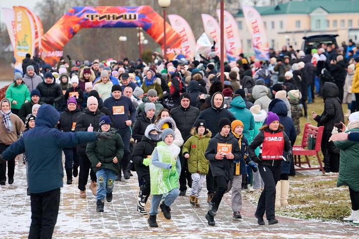 Ледовое шоу и семейный «Крещенский забег» – пролог к открытию фестиваля «Берестейские сани 2025» в Кобрине