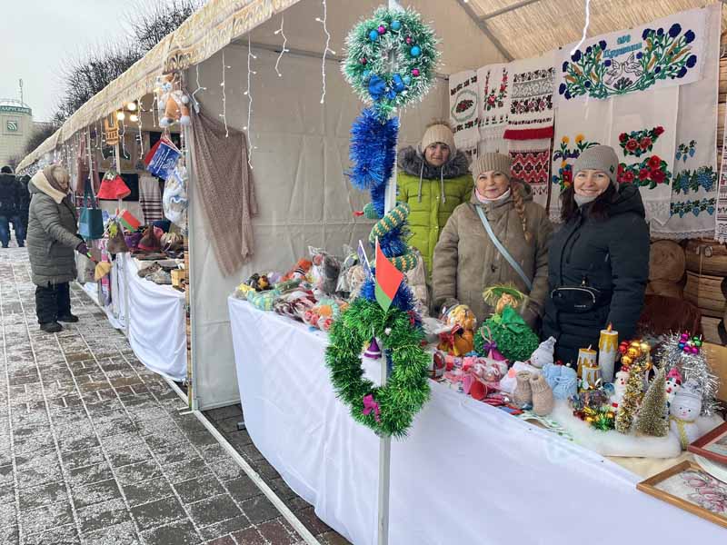 Чем удивляют мастера и подворья на фестивале-ярмарке «Берестейские сани-2025» в Кобрине