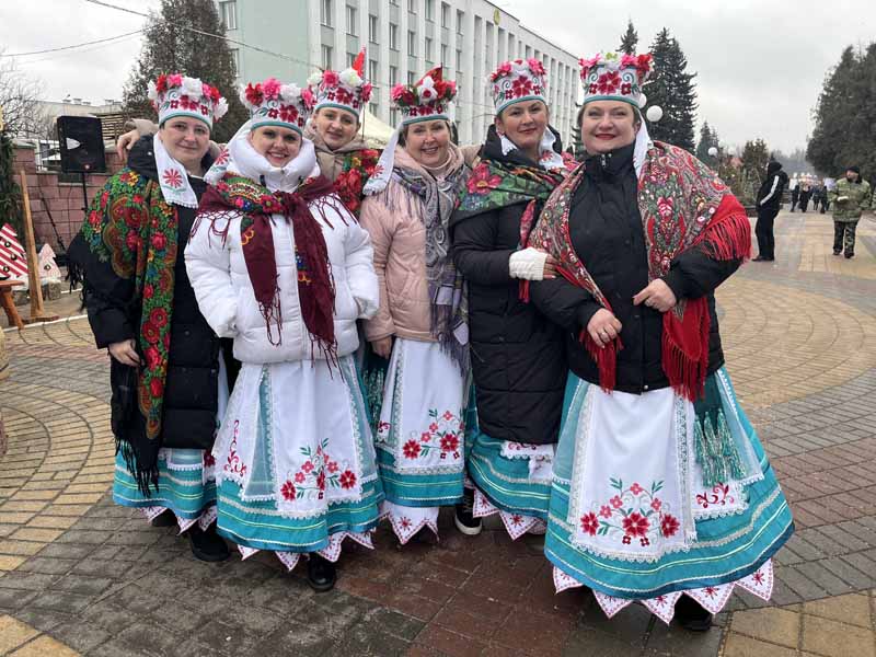 Чем удивляют мастера и подворья на фестивале-ярмарке «Берестейские сани-2025» в Кобрине