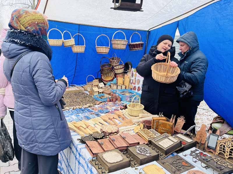 Чем удивляют мастера и подворья на фестивале-ярмарке «Берестейские сани-2025» в Кобрине