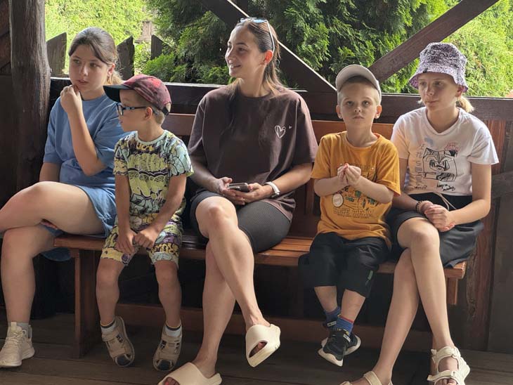 Праздник с погружением в белорусскую культуру: ребята из Кобринской детской деревни гостили на агроусадьбе «Полесские традиции»