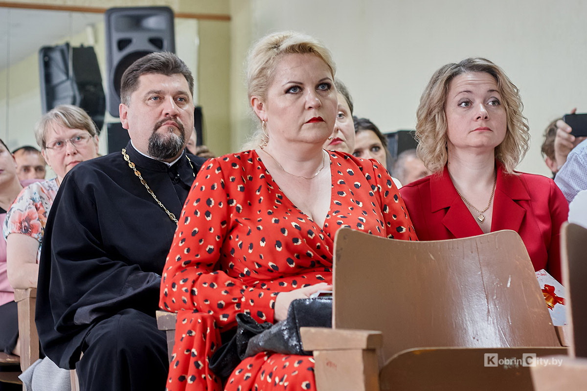 Выпускной 2021 — в Кобринском районе 527 выпускников, 34 золотых и 1 серебряная медаль