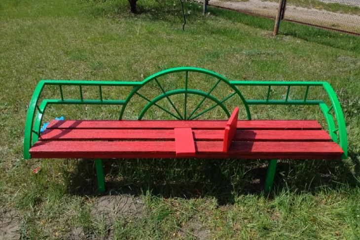 «Крылья Ангела» облагородили детскую площадку социального приюта в деревне Оса Кобринского района