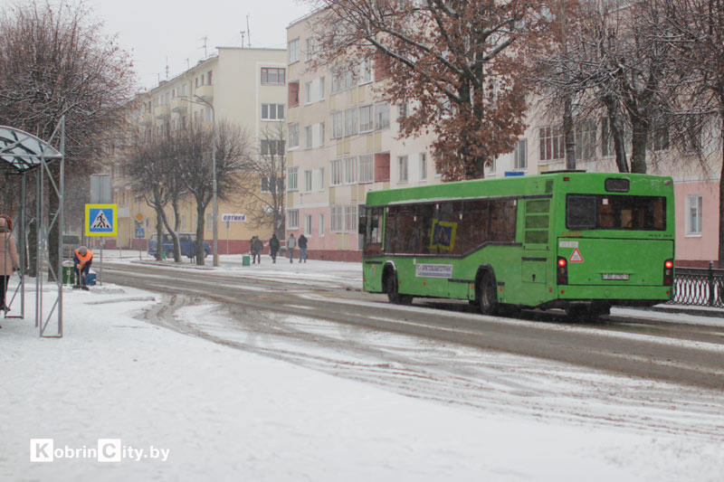 Как изменится расписание городских и пригородных маршрутов в Кобрине на время зимних школьных каникул