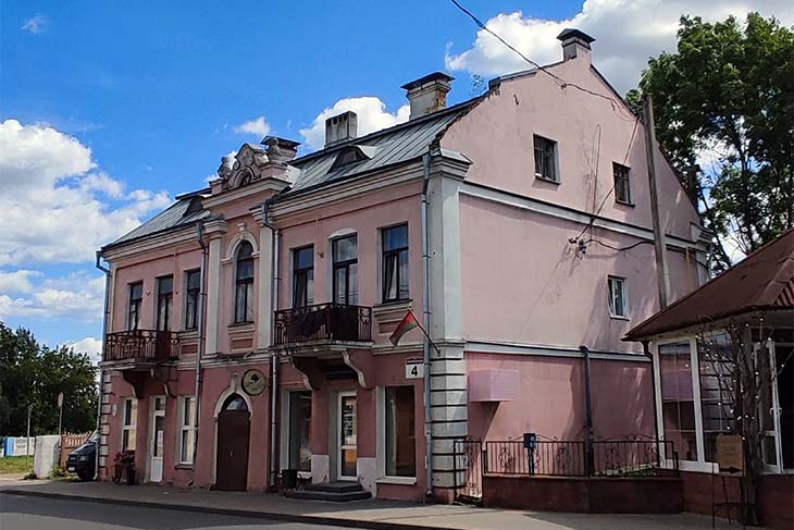 pervomayskaya kobrin11