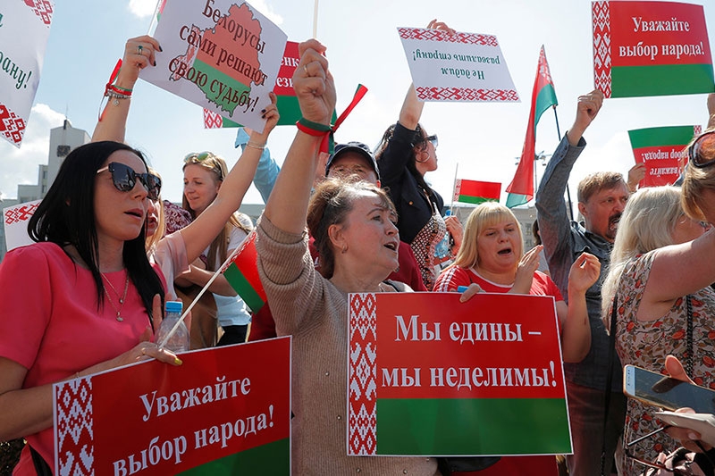 Желающих оказалось слишком много: почему в Минске отменили масштабный митинг в поддержку действующей власти