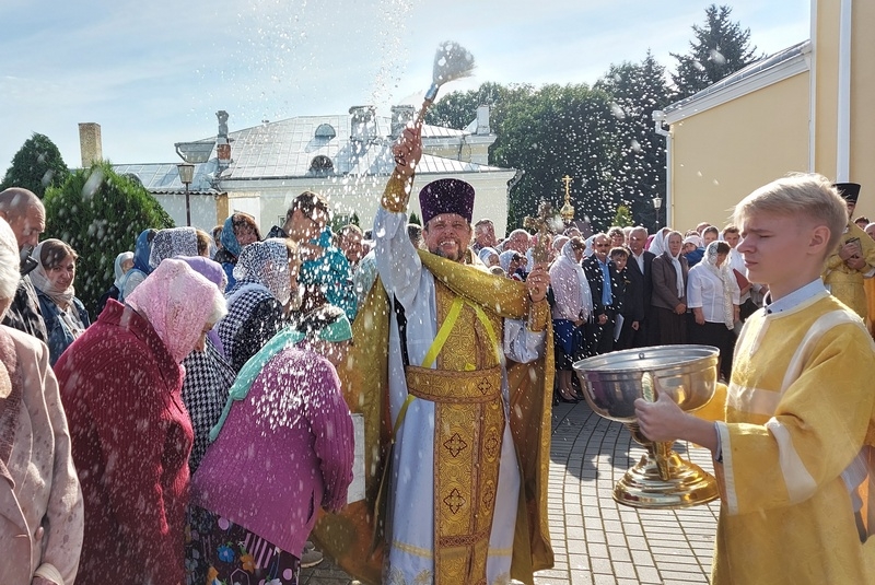 В Кобринском соборе Александра Невского состоялось торжество, посвящённое 30-летию второго освящения храма