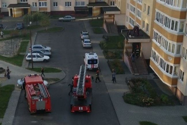 В Бресте с девятого этажа выпала 15-летняя девочка