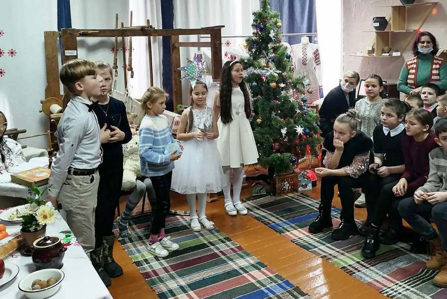 В Дивинской средней школе Рождественские Святки прошли под светом Вифлеемской звезды