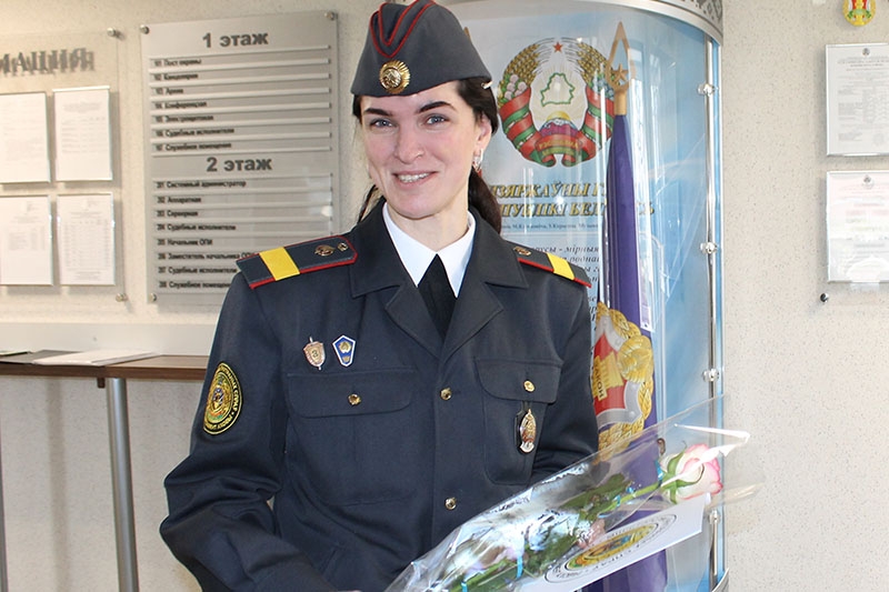 Праздничный вдвойне: Когда День рождения в один день с профессиональным праздником