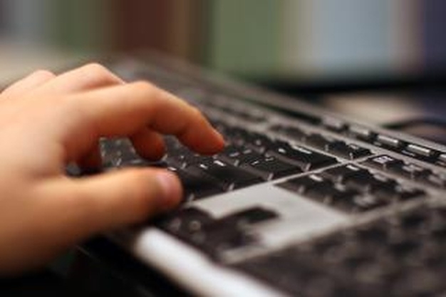 Мининформ вынес предупреждение владельцу сетевого издания за ложную информацию