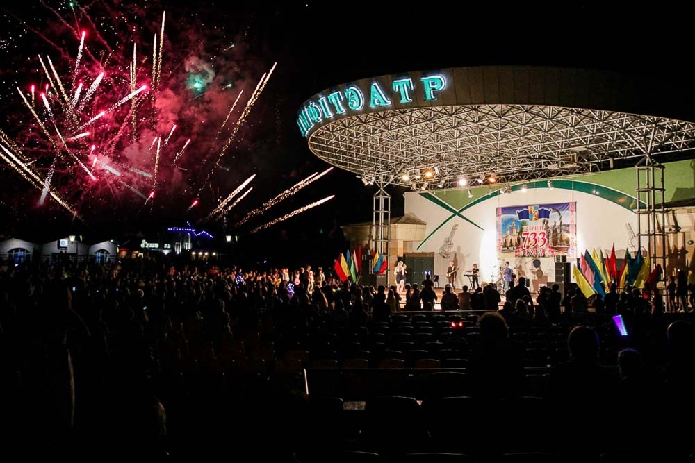 День города 2020 в Кобрине: 65 наград, праздничный гала-концерт и фейерверк