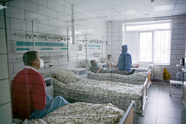 В Беларуси на 20 октября 88 909 человек с положительным тестом на COVID-19. Плюс 619 случаев за сутки