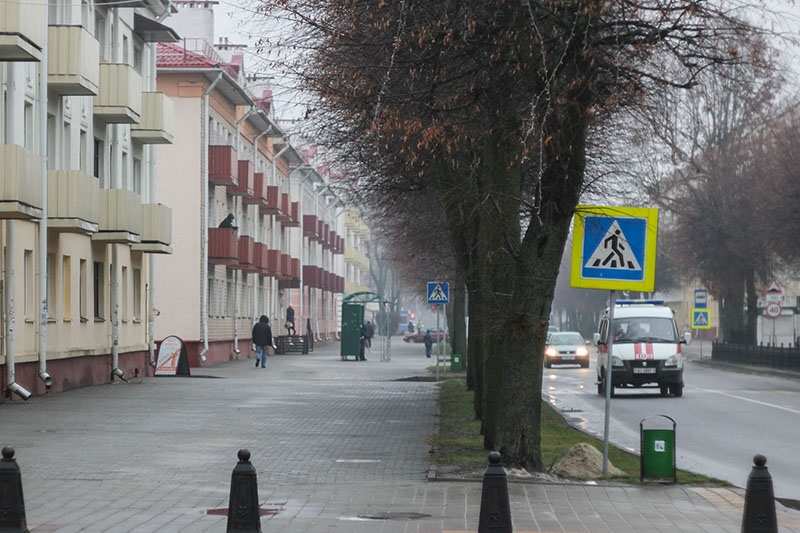 ДТП в Кобрине: на пешеходном переходе по ул. Пушкина был совершен наезд на 15-летнюю девочку