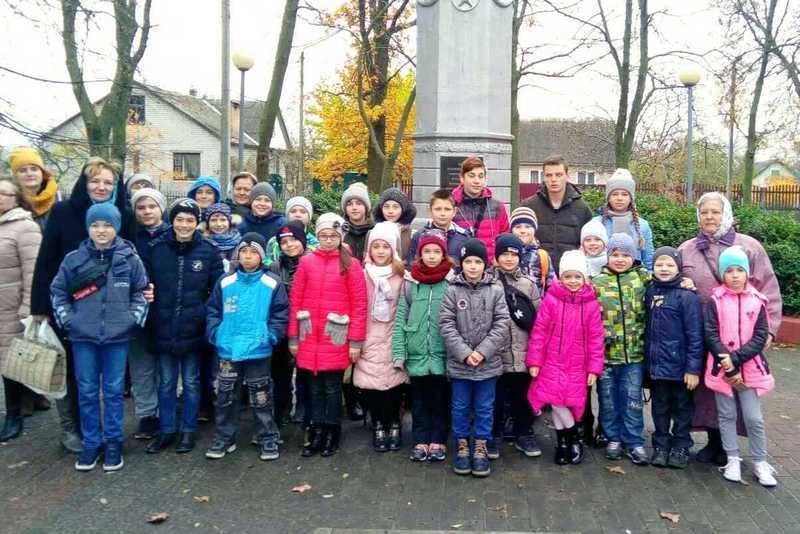 Ребята из Воскресной школы собора Александра Невского посетили самый древний храм Кобрина