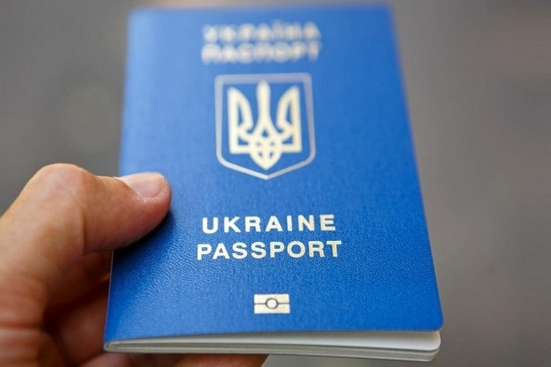 С 1 сентября 2020 года для поездок в Беларусь гражданам Украины потребуется загранпаспорт