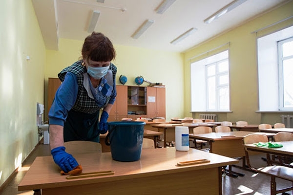 В эту субботу школьники будут учиться за понедельник