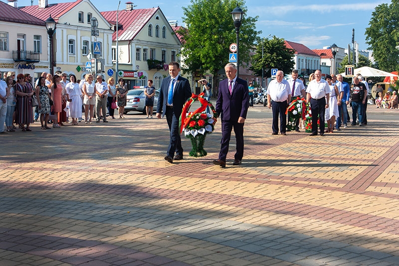 Древнему Кобрину исполняется 733 года. Кобринчане празднуют День города