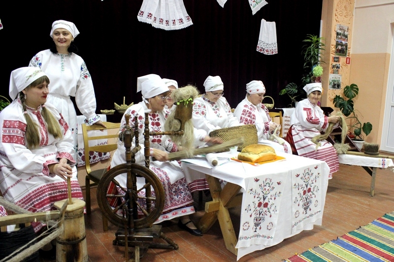 «Піліпаўскiя вячоркі» в Магдалине: мастер-класс по рукоделию, «колышние песни», «постная вячэра»...