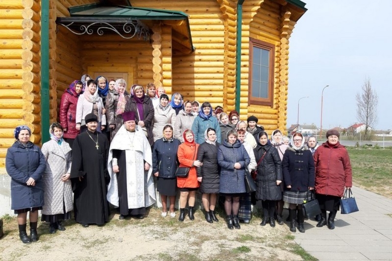 Воспитатели из Кобрина посетили святыни Бреста и его окрестностей