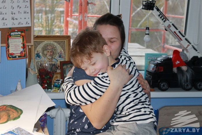 Болезнь изменила жизнь семьи из Бреста, но не лишила её веры в будущее