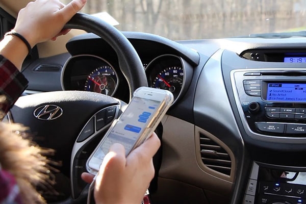 В Беларуси предлагают извещать водителей о нарушениях ПДД моментальными СМС-сообщениями