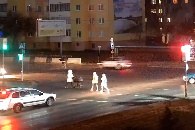 В Кобрине пешеход попал под колёса авто, а потом попытался убежать. ДТП 11 февраля