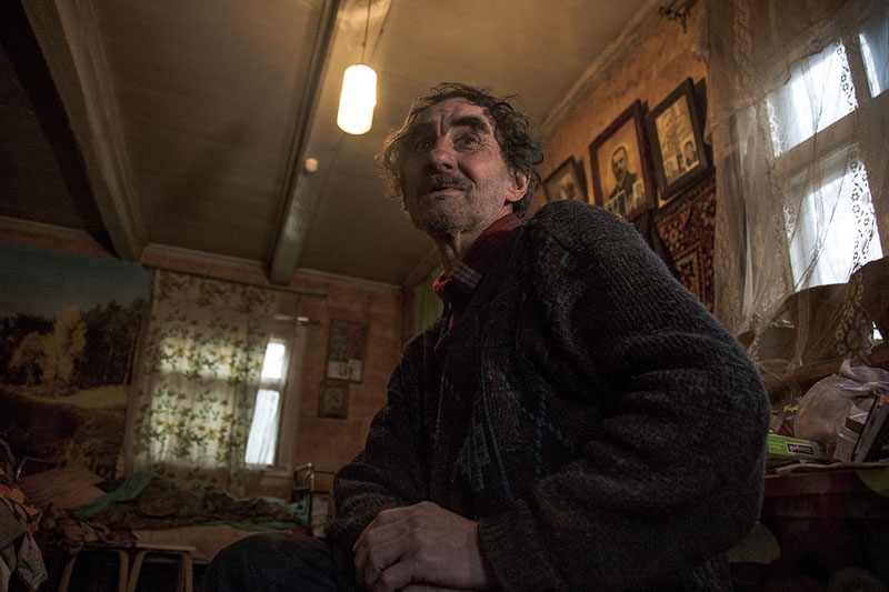 «Простыя людзi»: Его матери — 89. Он вернулся на родной хутор, чтобы за ней ухаживать. История Павла Панасюка