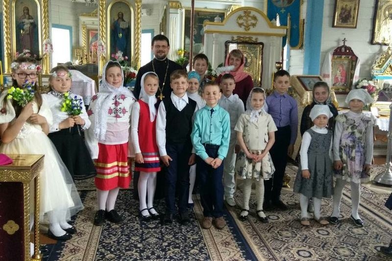 Дивин православный: дети воскресной школы поделились пасхальной радостью со взрослыми