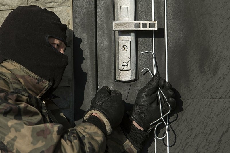 Кобринский район:  66 краж за 5 месяцев 2024 года, 56 преступлений в сфере высоких технологий. Как себя обезопасить?