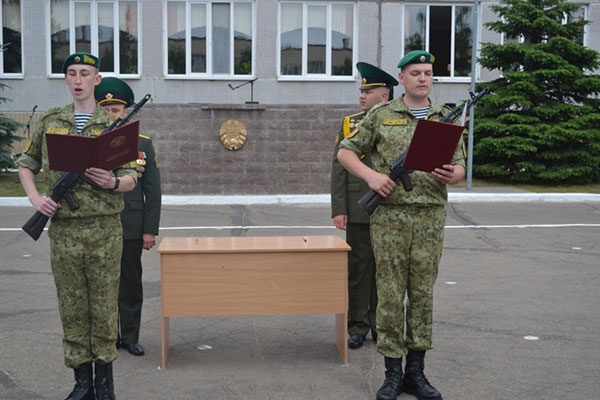 Более 600 новобранцев-пограничников приняли присягу по всей стране