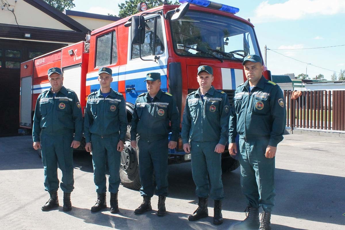 Первая смена пожарной аварийно-спасательной части №3 аг. Дивин Кобринского района