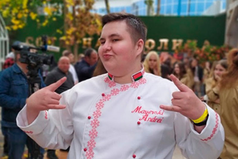 Кобринчанин Андрей Маевский привез награды с международного конкурса BestCookFest в Черновцах