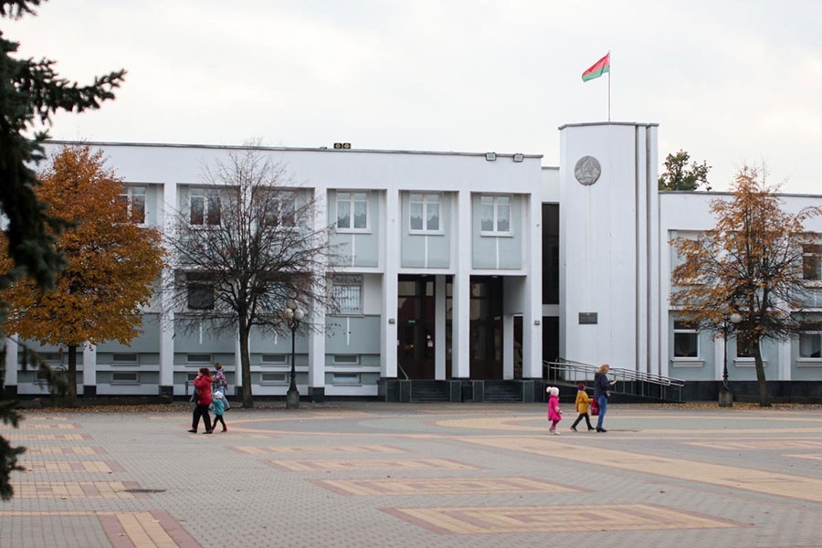 В Кобрине работают общественные приемные для внесения предложений по изменению Конституции