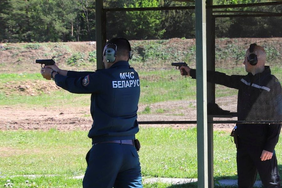 Глава МЧС о бомбоубежищах и оружии для спасателей в Беларуси