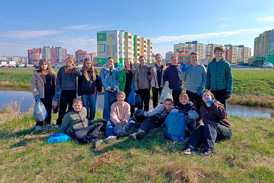 «Чистый берег» в Кобринском районе: за две недели 800 школьников собрали 2 тонны мусора в рамках экологической акции