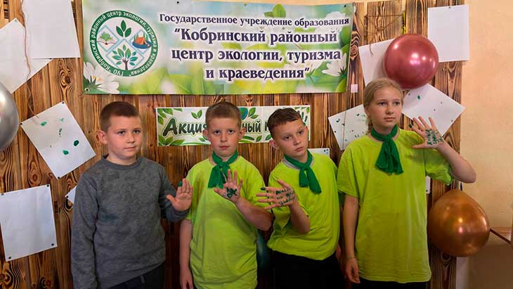 actcja zelenyj palec 04