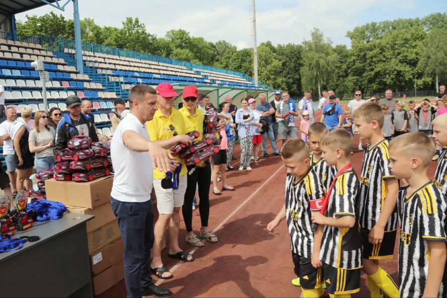 В Кобрине прошел республиканский турнир по футболу Polesie Cup 2024 — кобринские ребята заняли II место
