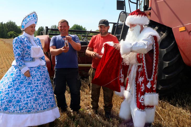 ded moroz i snegurka na polyah 04